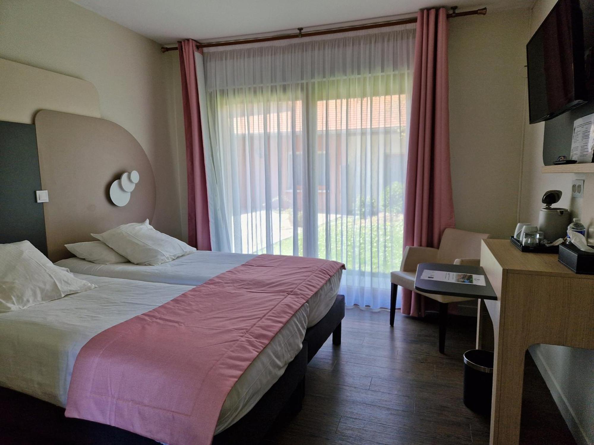 Sure Hotel By Best Western Saint-Quentin Ouest Holnon Bagian luar foto
