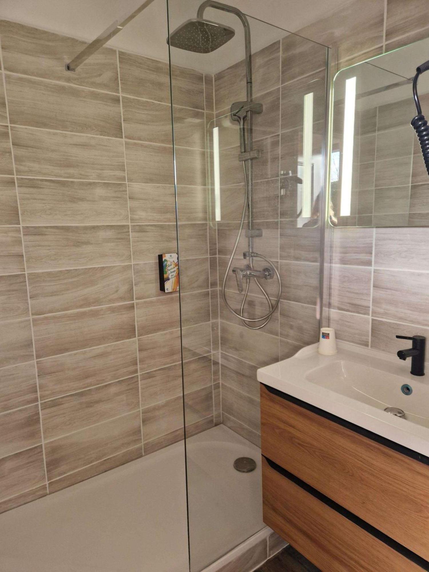 Sure Hotel By Best Western Saint-Quentin Ouest Holnon Bagian luar foto