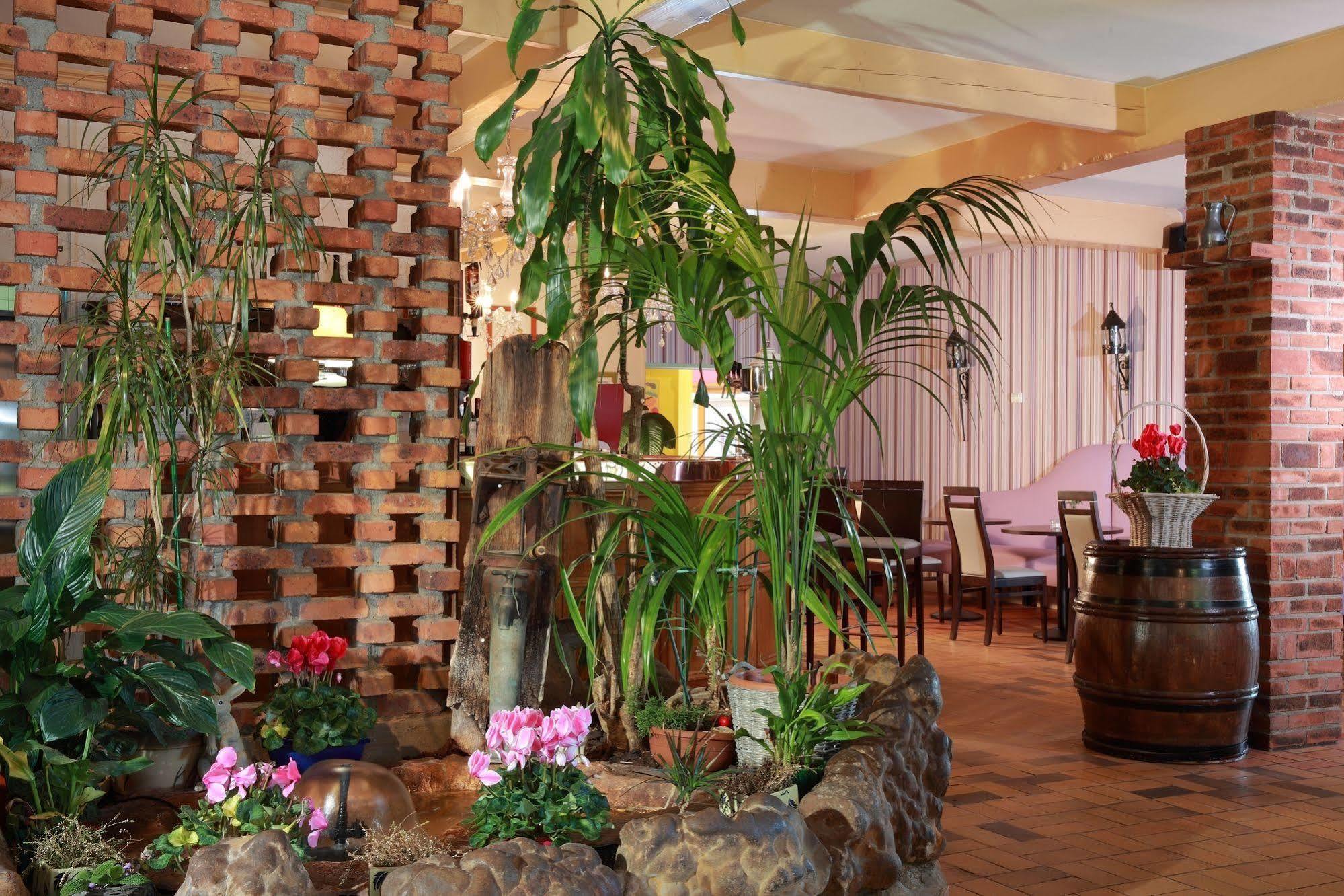 Sure Hotel By Best Western Saint-Quentin Ouest Holnon Bagian luar foto