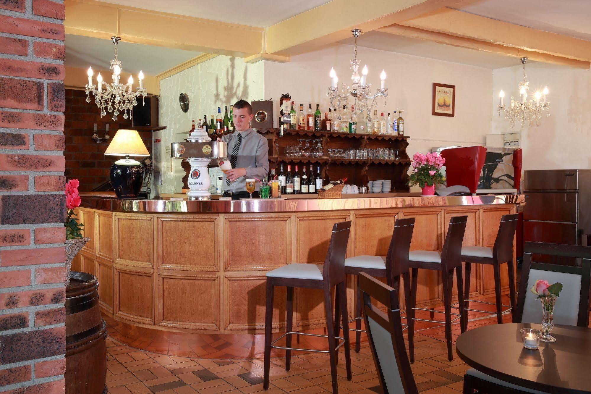 Sure Hotel By Best Western Saint-Quentin Ouest Holnon Bagian luar foto